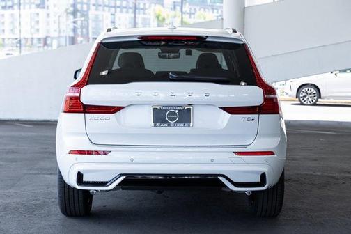 2025 Volvo XC60 Plug-In Hybrid T8 Core