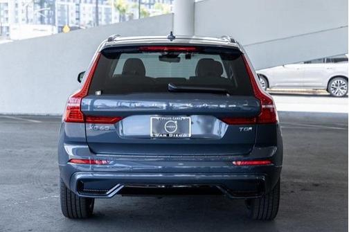 2025 Volvo XC60 Plug-In Hybrid T8 Plus