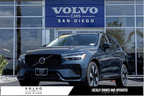 2025 Volvo XC60 Plug-In Hybrid T8 Plus