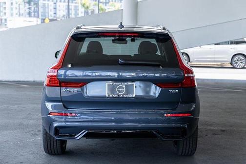 2025 Volvo XC60 Plug-In Hybrid T8 Plus