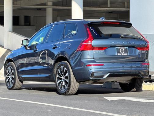 2025 Volvo XC60 B5 Core