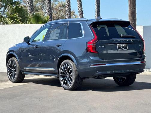 2026 Volvo XC90 B6 Plus 7-Seater
