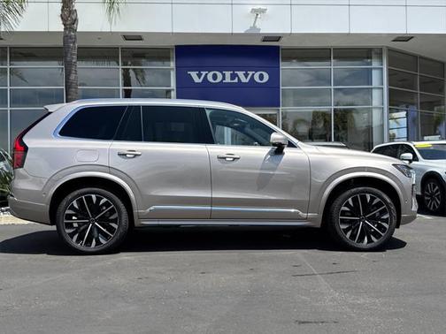 2026 Volvo XC90 Plug-In Hybrid T8 Plus 7-Seater
