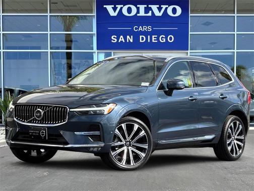 2023 Volvo XC60 B5 Ultimate Bright Theme