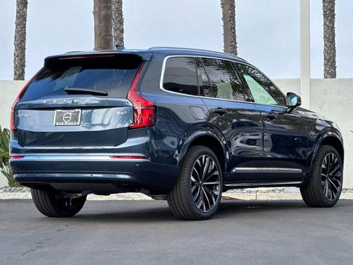 2026 Volvo XC90 B6 Plus 7-Seater