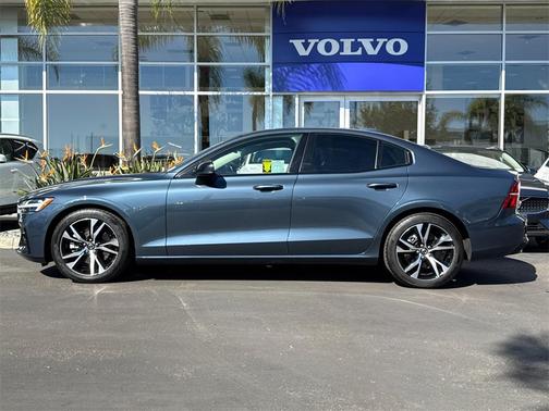 2025 Volvo S60 B5 Core
