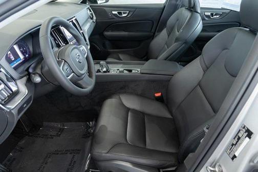 2025 Volvo S60 B5 Core