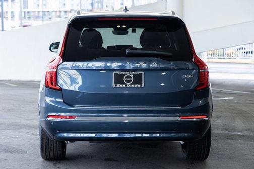 2025 Volvo XC90 B6 Plus 7-Seater