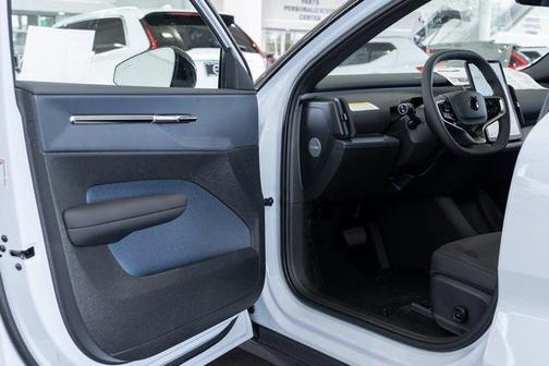 2025 Volvo EX30 Twin Motor Plus
