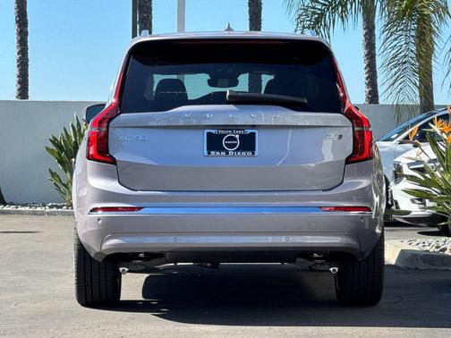 2026 Volvo XC90 B6 Plus 7-Seater