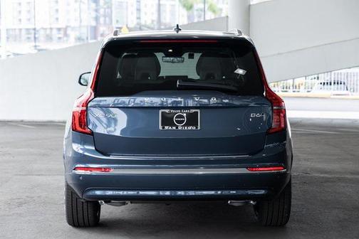 2025 Volvo XC90 B6 Ultra