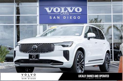 2025 Volvo XC90 B6 Plus 7-Seater