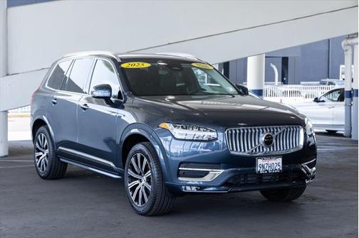 2025 Volvo XC90 B5 Core