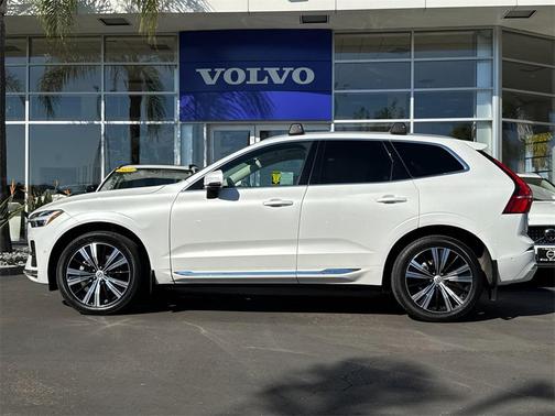 2023 Volvo XC60 B5 Plus Bright Theme