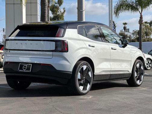 2026 Volvo EX30 Plus Twin Motor Performance, Fully electric