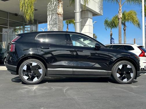 2026 Volvo EX30 Plus Twin Motor Performance, Fully electric