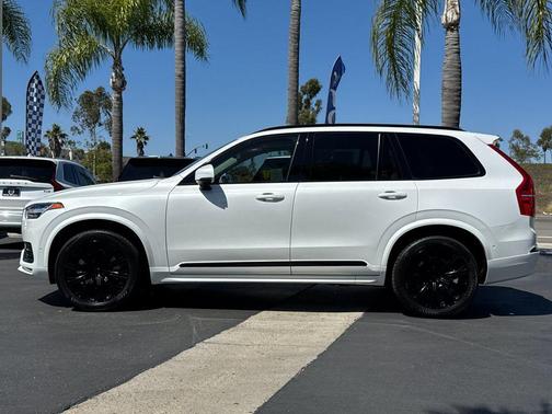 Crystal White Metallic 2024 Volvo XC90 B6 Plus Bright Theme 6-Seater