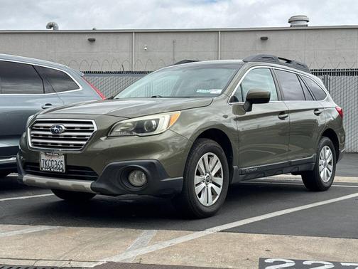 Wilderness Green Metallic 2015 Subaru Outback 2.5i Premium