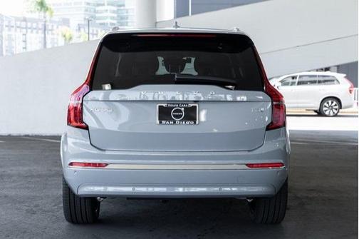 2025 Volvo XC90 Plug-In Hybrid T8 Ultra 7-Seater