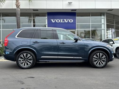 2021 Volvo XC90 Recharge Plug-In Hybrid T8 Inscription Expression 7 Passenger