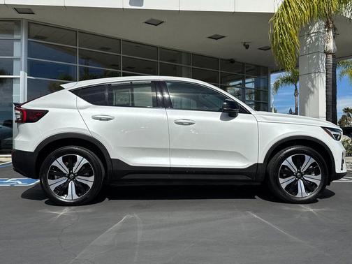 2023 Volvo C40 Recharge Pure Electric Twin Plus