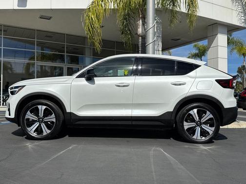 2023 Volvo C40 Recharge Pure Electric Twin Plus