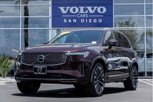 2025 Volvo XC90 B5 Core