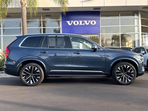 2025 Volvo XC90 B6 Plus 7-Seater