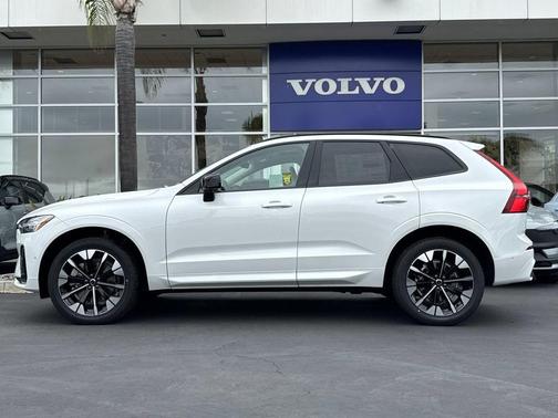 2026 Volvo XC60 B5 Ultra