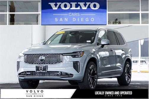 2025 Volvo XC90 B5 Core