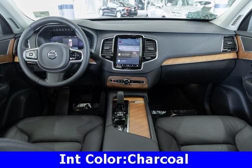 2024 Volvo XC90 B5 Plus Bright Theme