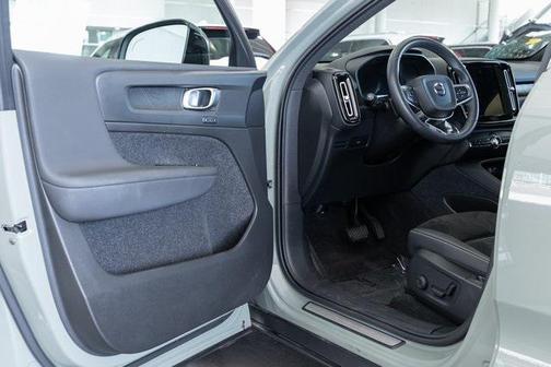 2023 Volvo C40 Recharge Pure Electric Twin Plus