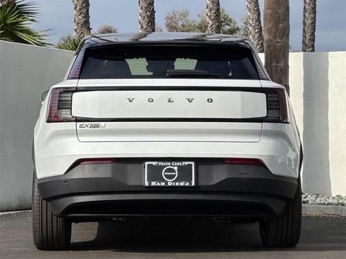 2025 Volvo EX30 Twin Motor Plus