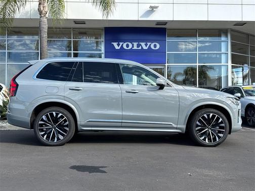2026 Volvo XC90 B5 Plus 7-Seater