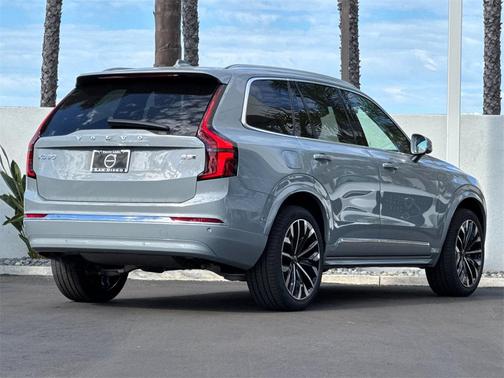 2026 Volvo XC90 B5 Plus 7-Seater