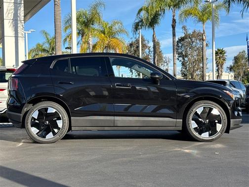 2026 Volvo EX30 Plus Twin Motor Performance, Fully electric