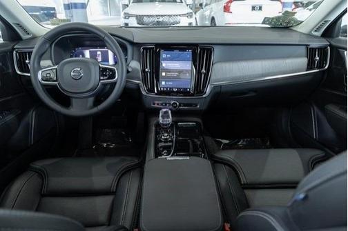 2024 Volvo S90 Recharge Plug-In Hybrid Ultimate