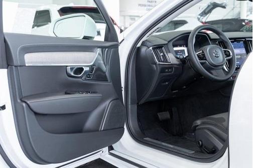2024 Volvo S90 Recharge Plug-In Hybrid Ultimate