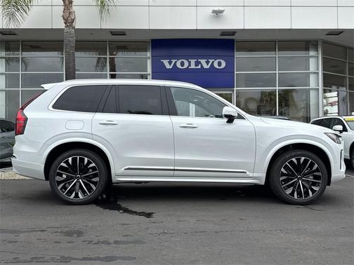 2026 Volvo XC90 B6 Ultra 7-Seater