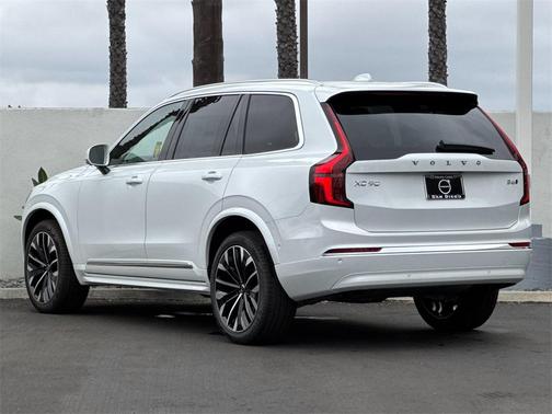 2026 Volvo XC90 B6 Ultra 7-Seater