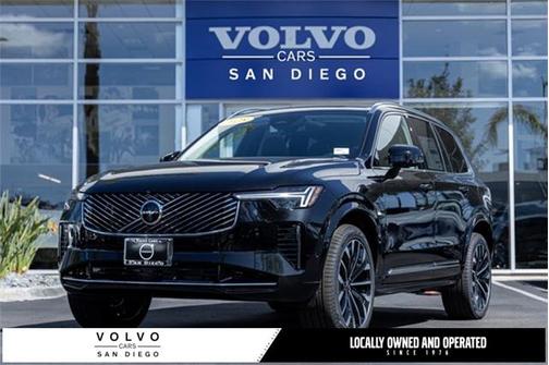 2025 Volvo XC90 B6 Plus 7-Seater