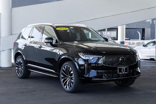 2025 Volvo XC90 B6 Plus 7-Seater