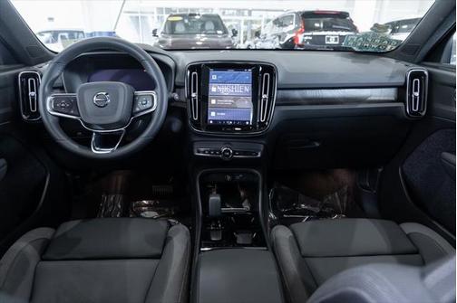 2023 Volvo XC40 Recharge Pure Electric Twin Plus