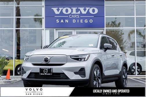 2025 Volvo EX40 Single Motor Extended Range Core