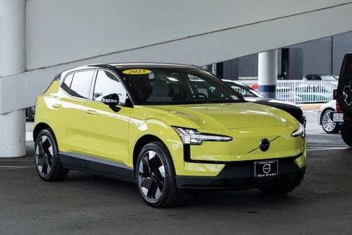 2025 Volvo EX30 Twin Motor Ultra