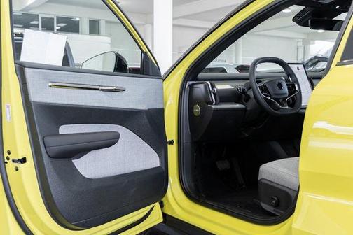 2025 Volvo EX30 Twin Motor Ultra