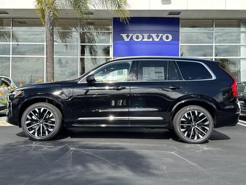 2026 Volvo XC90 Plug-In Hybrid T8 Plus 7-Seater