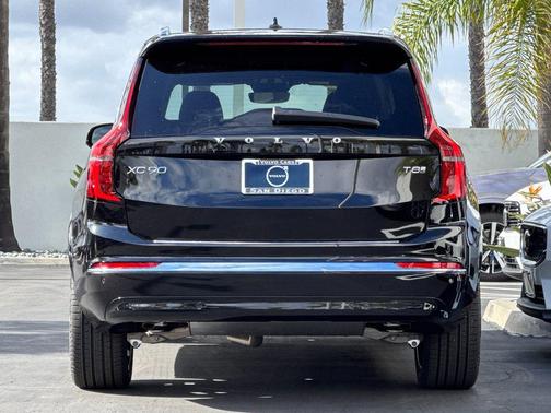 2026 Volvo XC90 Plug-In Hybrid T8 Plus 7-Seater