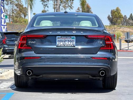 Denim Blue Metallic 2020 Volvo S60 T5 Momentum