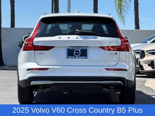 2025 Volvo V60 Cross Country Plus, B5 AWD Gas (mild hybrid)